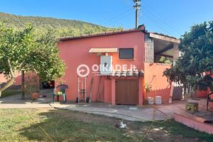 Teulada - Indipendenti con ampio giardino