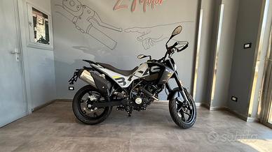 Benelli BKX 300 s