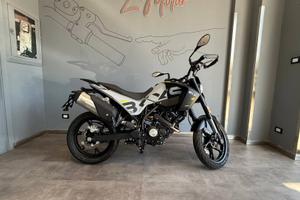 Benelli BKX 300 s