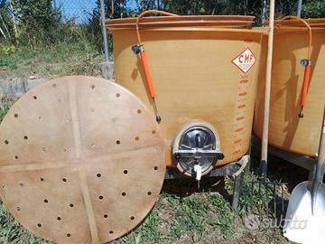 Attrezzatura per vinificazione