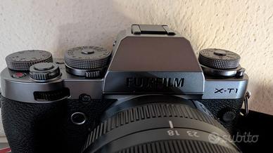 FUJIFILM X-T1 + XF 18-135mm f/3.5-5.6 R LM