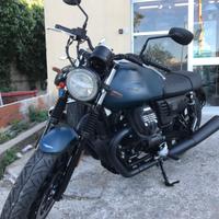 Moto Guzzi V 7 tre