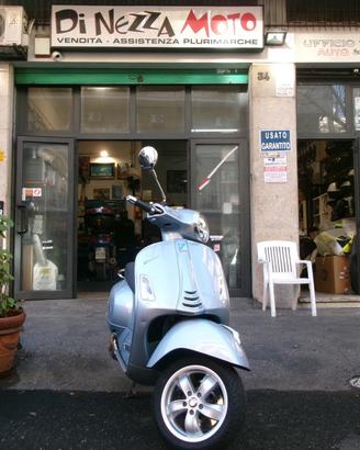 Piaggio Vespa 300 GTS hpe ABS