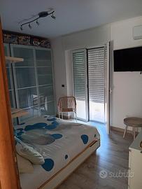 Appartamento con terrazzo semi-indipendente