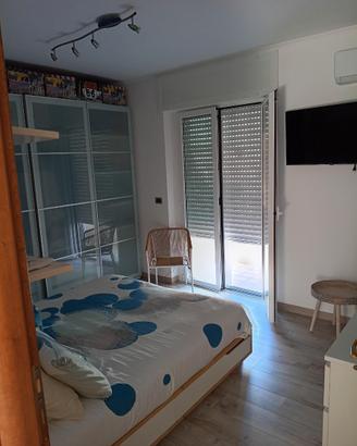 Appartamento con terrazzo semi-indipendente
