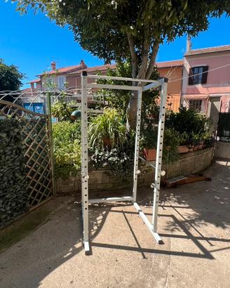 RACK GORILLASPORT +PESI TECHNOGYM