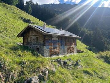 Rustico / Casale di 232 m² con più di 5 locali a S