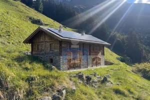 Rustico / Casale di 232 m² con più di 5 locali a S