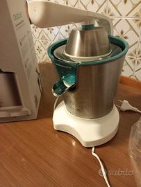 Spremiagrumi elettrico a leva