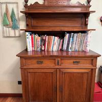 Credenza in legno massello, stile liberty,