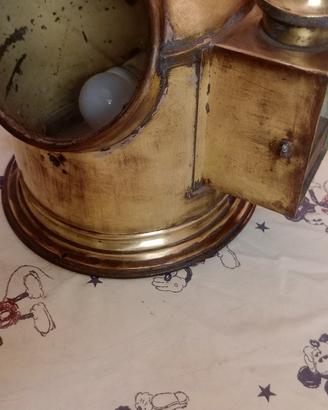 lampada da tavolo in ottone 