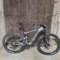anthem 29 mtb 