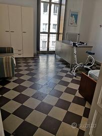 Stanza singola in appartamento