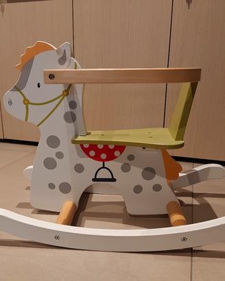 Cavalluccio a dondolo in legno con protezione