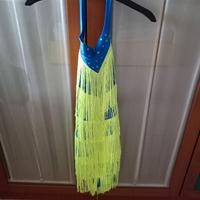 Abito da ballo con accessori