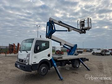 2017 Multitel HX195 19 m on 2017 Nissan Cabstar