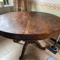 Tavolo ovale in noce periodo 1800