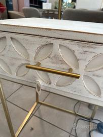 Coppia di comodini shabby