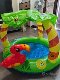 piscina bambino con copertura
