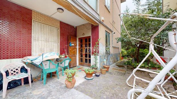 APPARTAMENTO CON GIARDINO E MONOLOCALE IN ZONA CEN