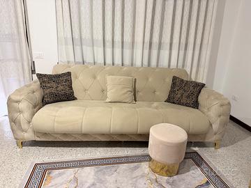 Set di due divani con due pouf