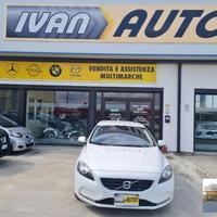 VOLVO V40 D2 1.6 DIESEL-ANNO 2014-Neopatentati