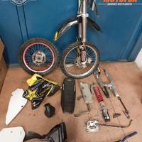 CICLISTICA SUZUKI RM 85 FORCELLE RUOTE SERBATOIO