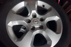 1 set gomme con 4 cerchi in lega Opel 205 55 R16