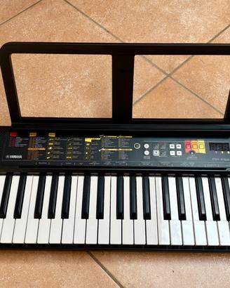 Tastiera musicale, Yamaha PSR F52
