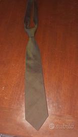 Cravatta Luciano Soprani 
Colore verdone 