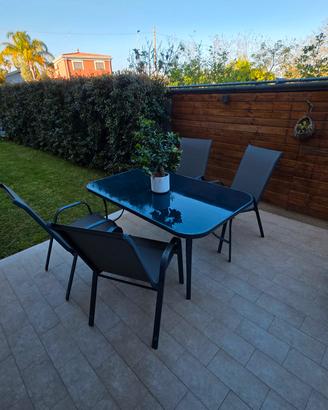 Tavolo da Giardino con 4 sedie antracite. 