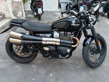 Triumph street scrambler 900