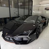 Lamborghini Revuelto 6.5 V12