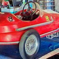 Auto giordani elettrica anni 60