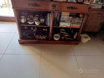 credenzina a vista con due cassetti inizio 900 sti