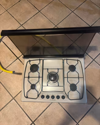 PIANO COTTURA A GAS 5 FUOCHI con coperchio in vetr