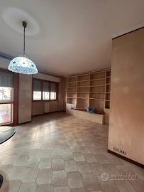 Luminoso trilocale con terrazza e cantina