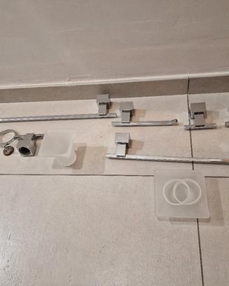 set arredo bagno in acciaio cromato