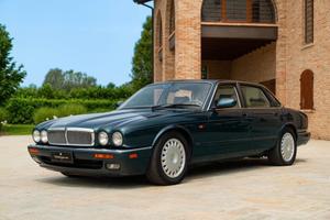 Jaguar XJ6 3.2 MANUALE - JAG00085