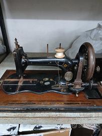 macchina da cucire antica 