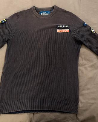 Maglione a coste blu Superdry.