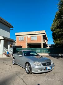 Mercedes SLK 320