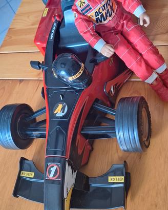 Ferrari con pilota Action Man