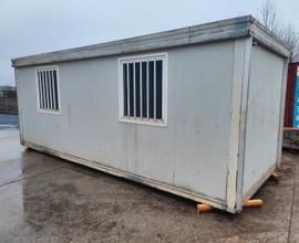 Box prefabbricato coibentato 6,4x2,4m