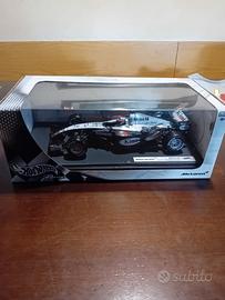 Hotwheels mclaren mp4-19 (K.Raikkonen) 1:18