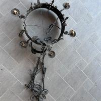 Lampadario fatto a mano stile medievale/gotico.