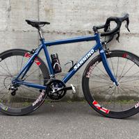 Bici da corsa artigianale