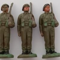 3 soldatini made in England