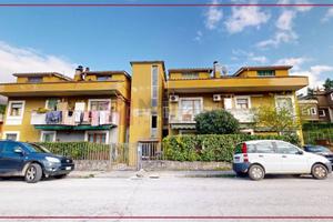 Attico / Mansarda di 85 m² con 3 locali a Cittaduc