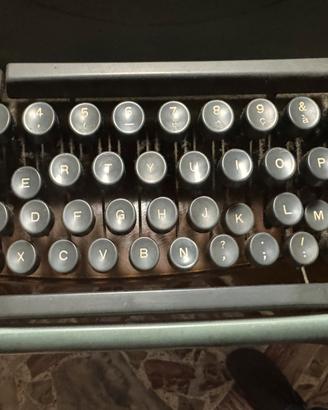 Macchina da scrive vintage 40/50